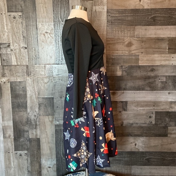 Adorable Christmas fit and flare dress large festive holiday party snowflake - Picture 10 of 12